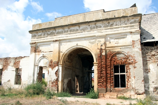 A koronkai Toldalaghy-kastély romos állapotában. Püsök Botond felvétele